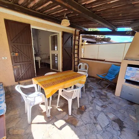 Bijoux Maison Fronte Mare Holiday home Budoni